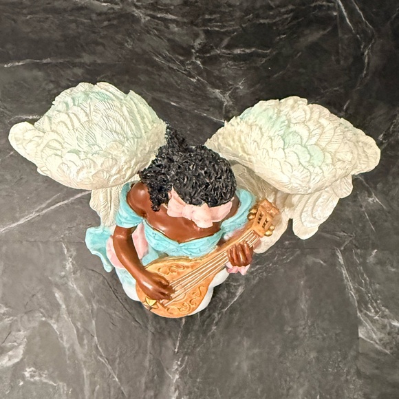Angel Playing Lute Figurine - Picture 7 of 16